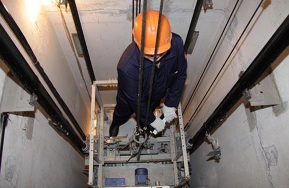 Виды ремонтных работ лифтового оборудования